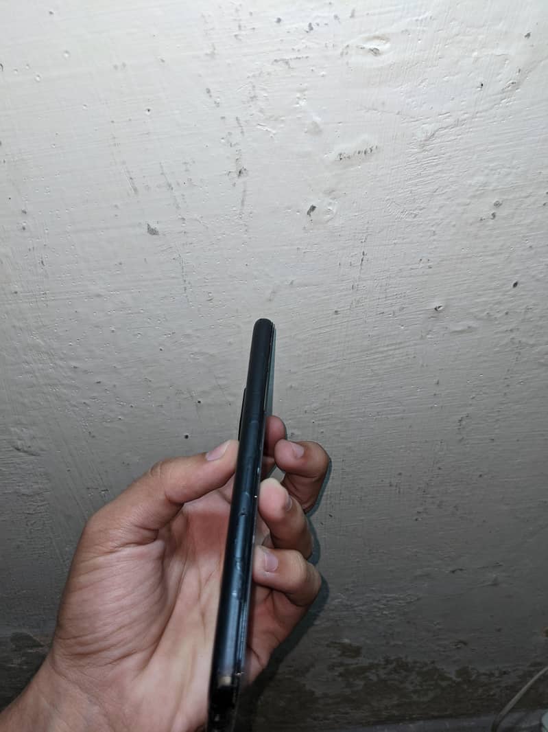 Google Pixel 4a5g 3