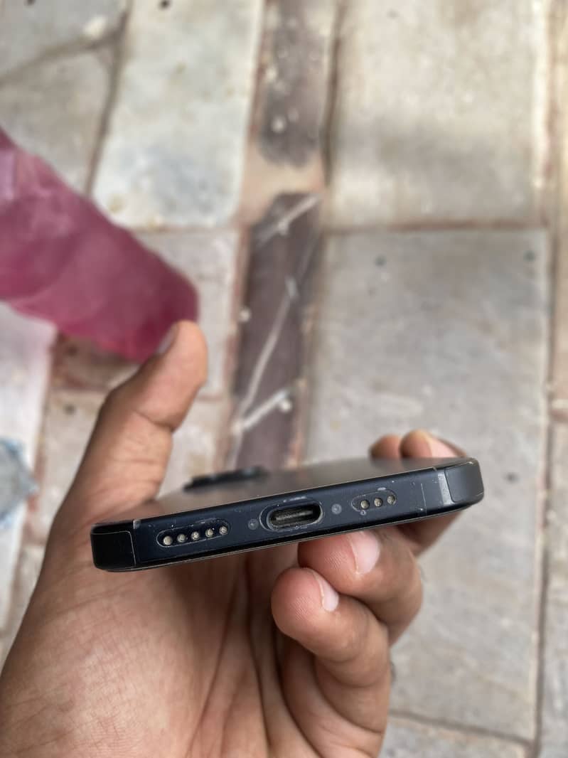 Iphone 15 2