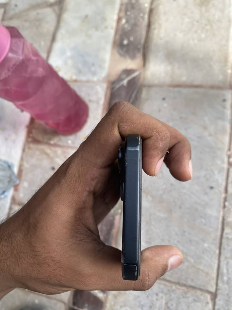 Iphone 15 4