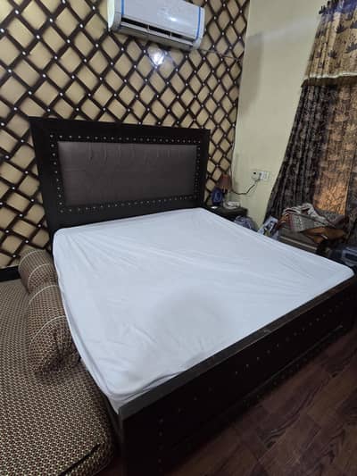 Lovely Shape Double Bed With Sengar Meez and two small tables