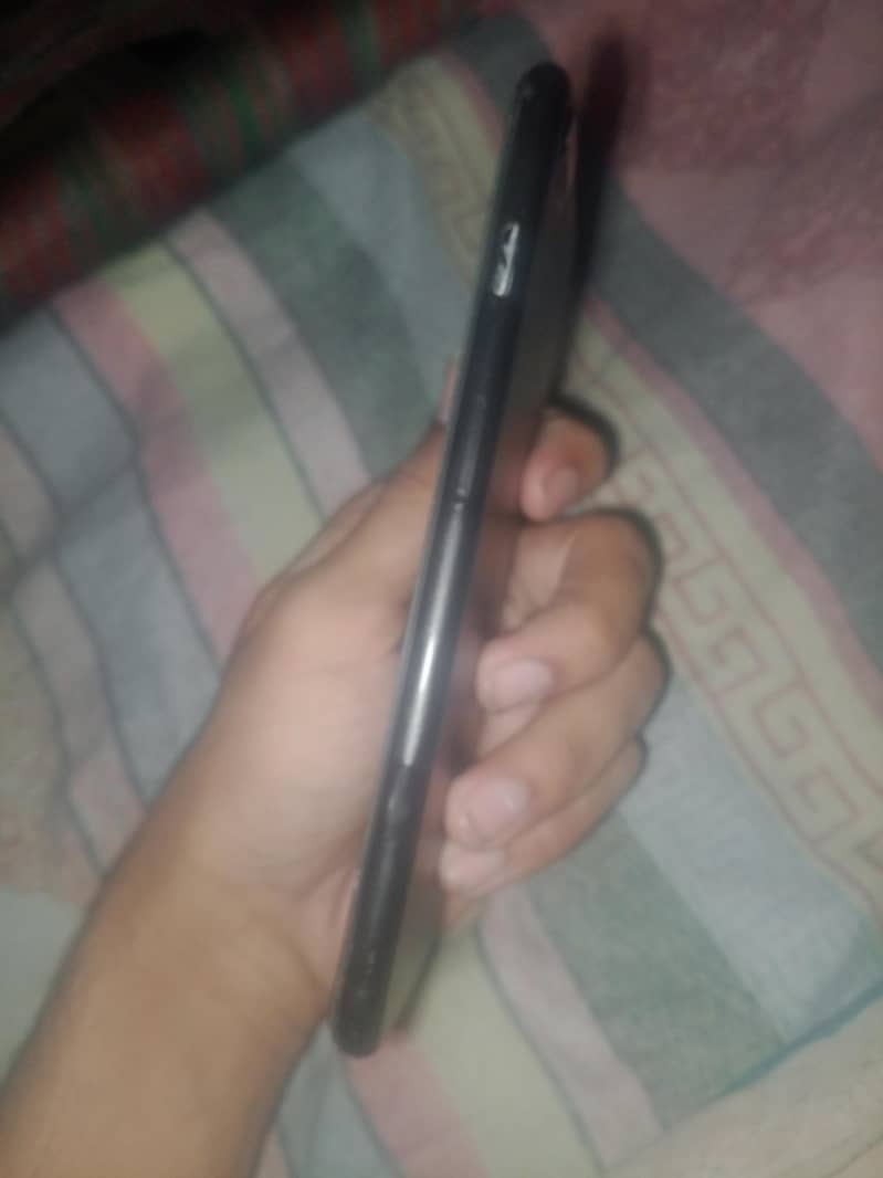 Apple iPhone 7 Plus 0