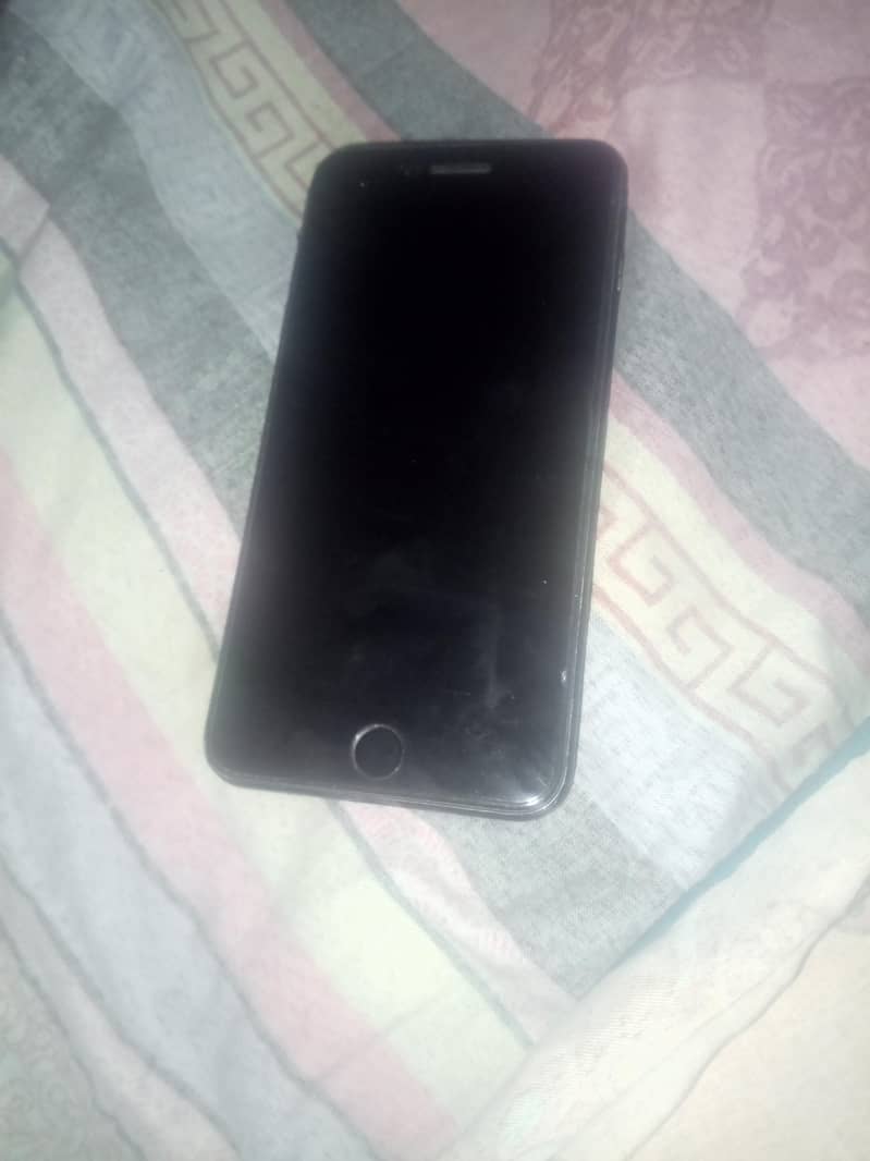 Apple iPhone 7 Plus 2