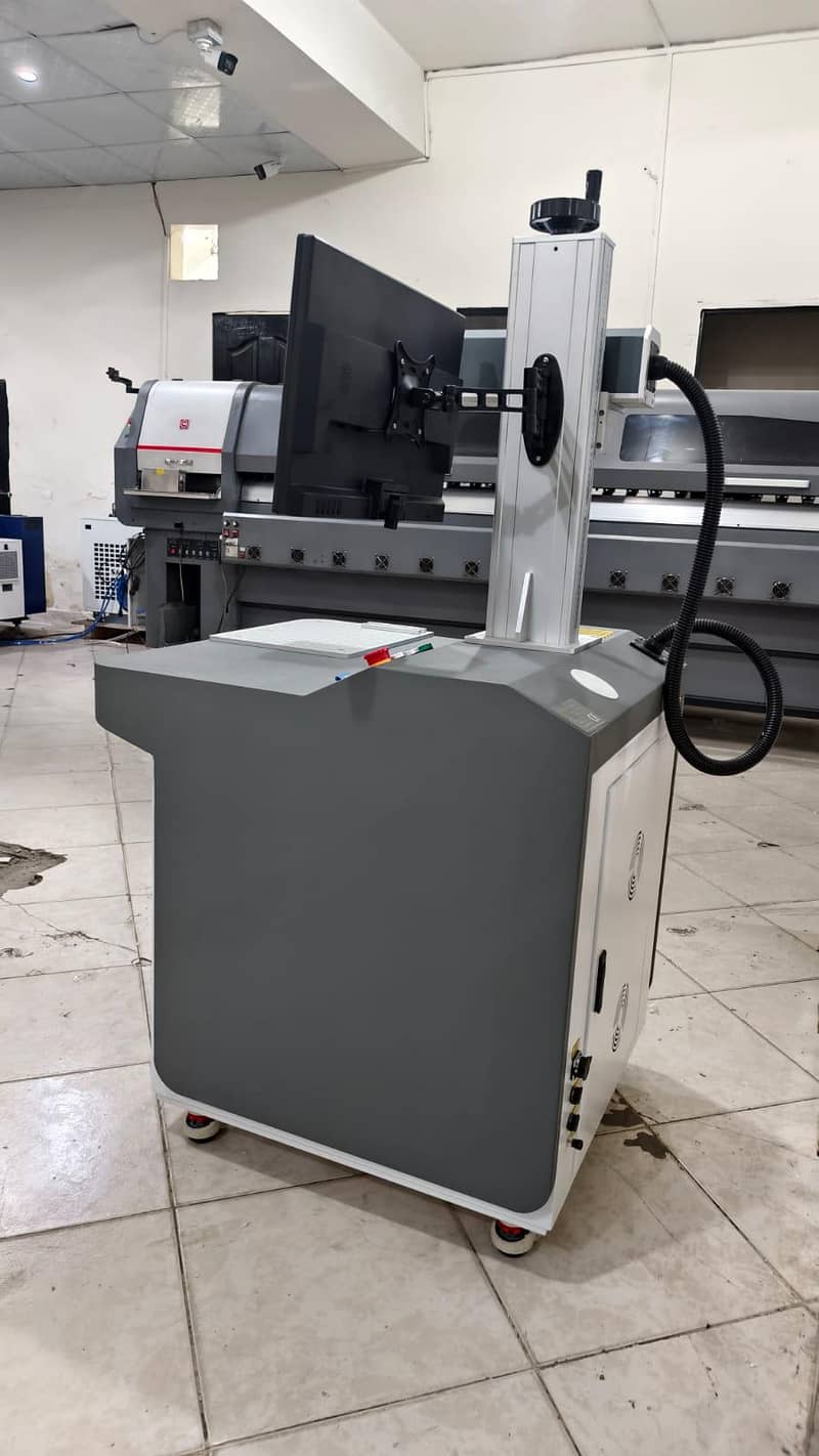 fiber laser marking machine 4