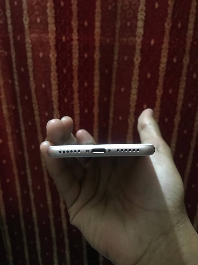 Apple iPhone 7 5
