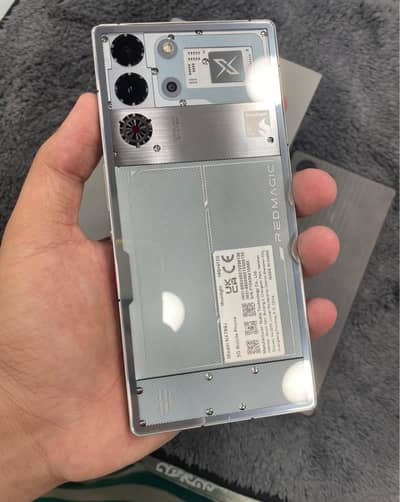 RedMagic 10 Pro with box