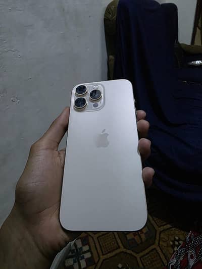 Apple iPhone 16 Pro Max