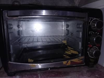 Westpoint Electric Oven with Double Hot Plate - Good condition.