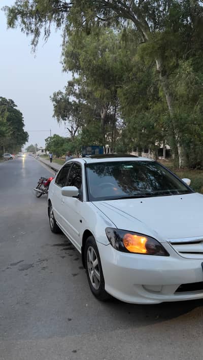Honda Civic Maunal Sunroof 2004 Eagle Eyes Price little bit negotiable