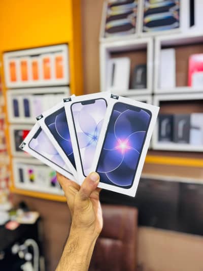 Brand New Box Pack Apple Iphone 17E 256GB (JV) SIM Lock USA/LLA Stock