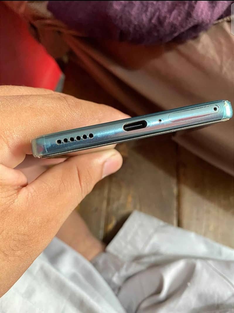 Tecno CAMON 40 Pro 4