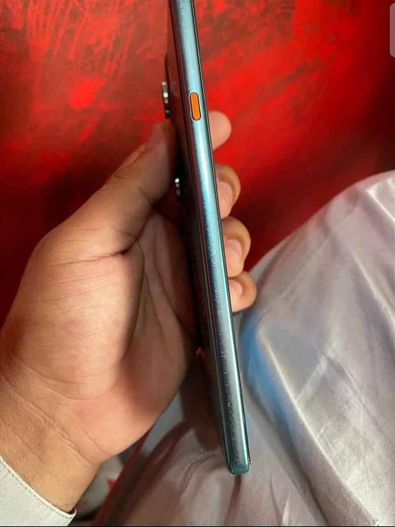 Tecno CAMON 40 Pro 5