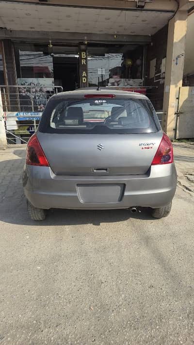 Suzuki Swift 2012