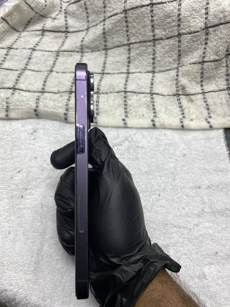 Apple iPhone 14 Pro Max 4