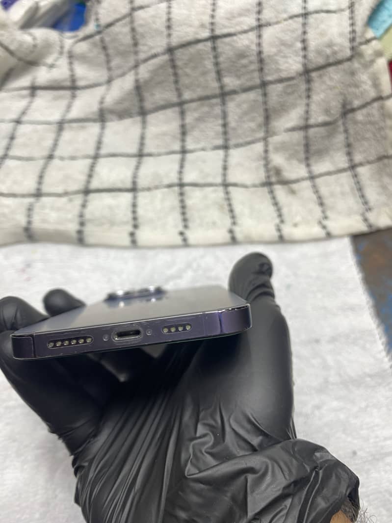 Apple iPhone 14 Pro Max 7