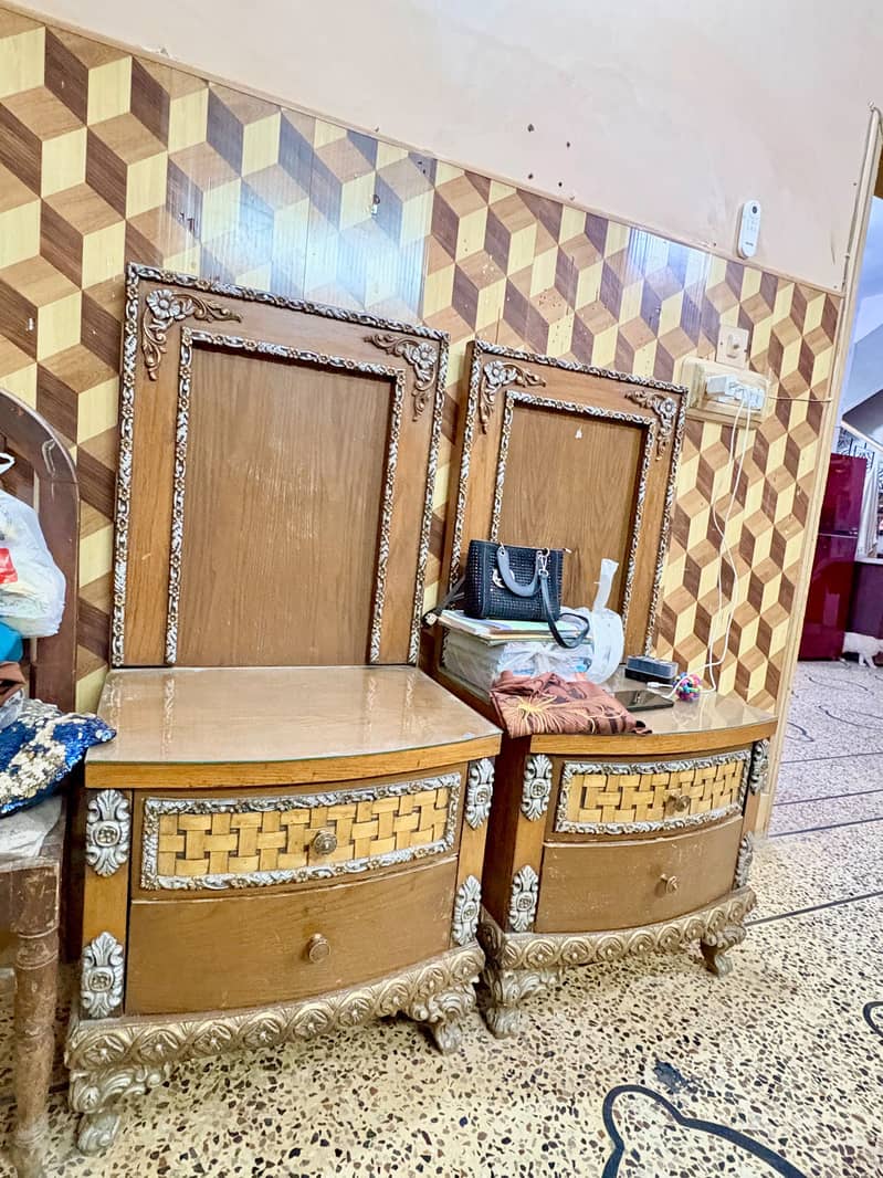 ROOM SET AND SOFAS 4