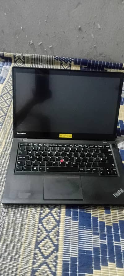 Lenovo Thinkpad i5 4th generation Touch Screen 500gb ssd+4gb ram