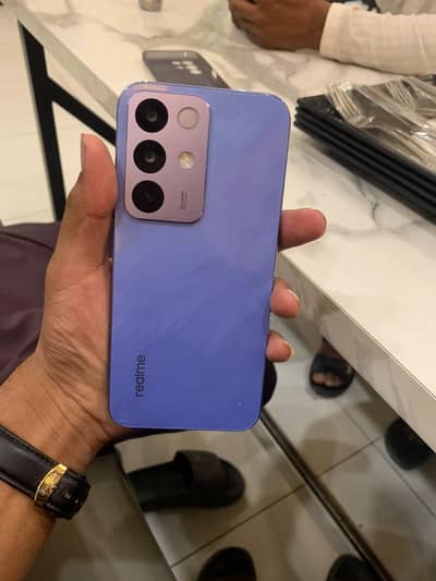 Realme C85