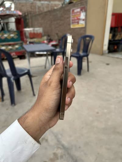 Apple iPhone 12 Pro