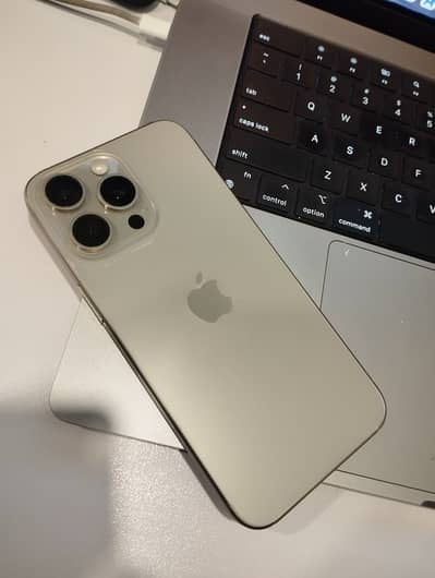 Apple iPhone 15 Pro Max 256 GB Factory Unlocked