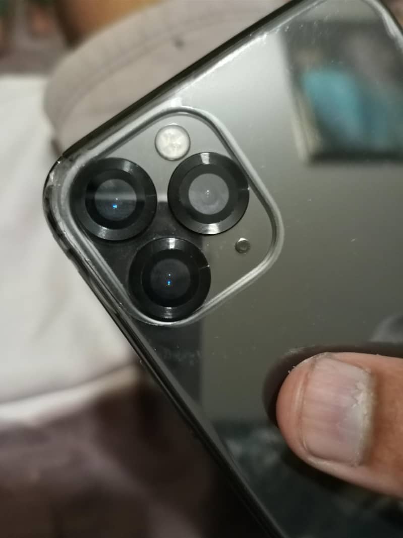 Apple iPhone 11 Pro 5