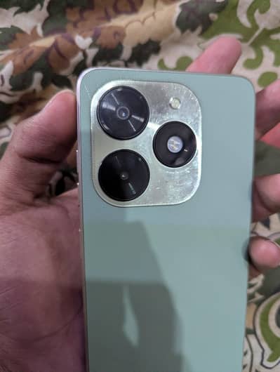 Tecno Spark 20C official pta box Sath hy