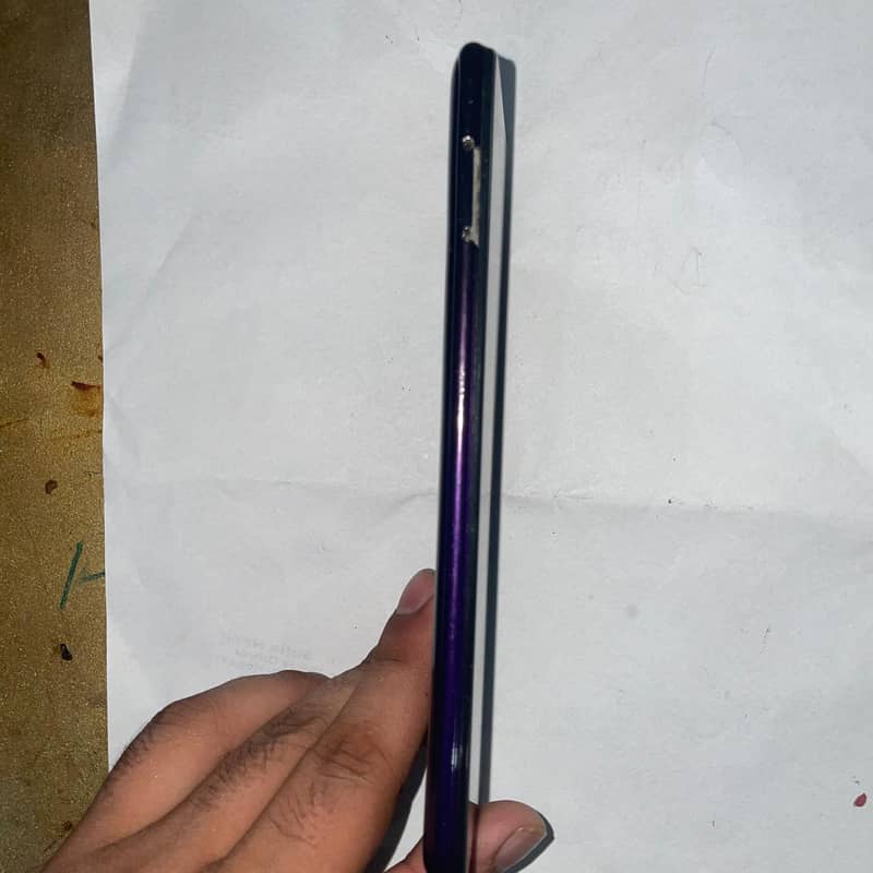 Infinix Hot 8 4/64 3