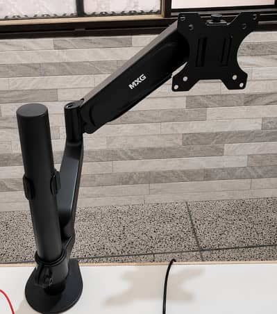 MXG Monitor Arm (Single Arm)