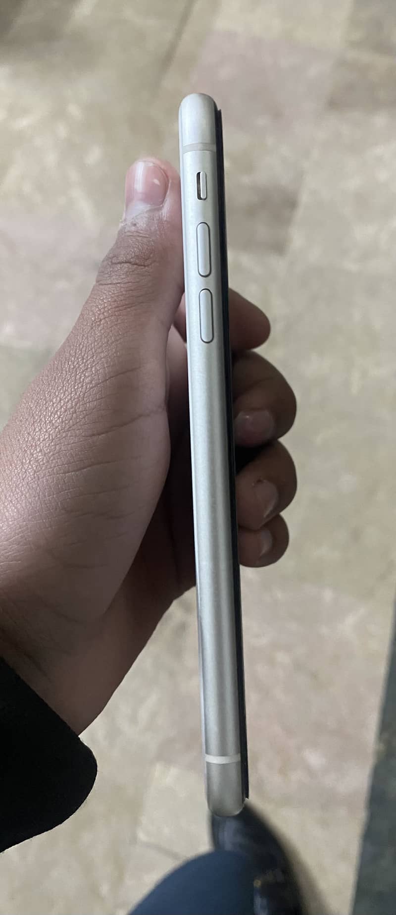Apple iPhone 11 3
