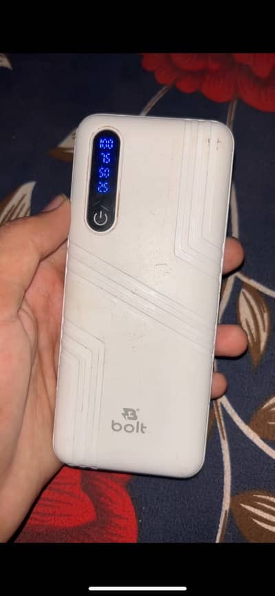 Bolt B-154 power bank