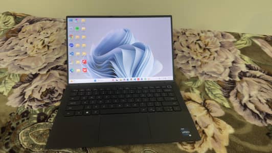 Dell Precision 5470 Workstaion i7 12th Gen 32GB RAM 512GB SSD RTX 4GB