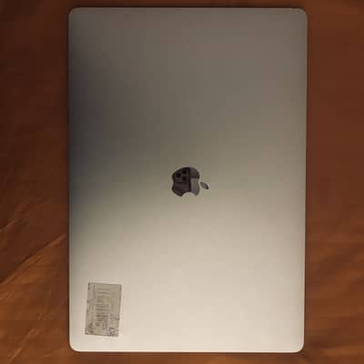 Apple MacBook Pro 16-inch (2019)