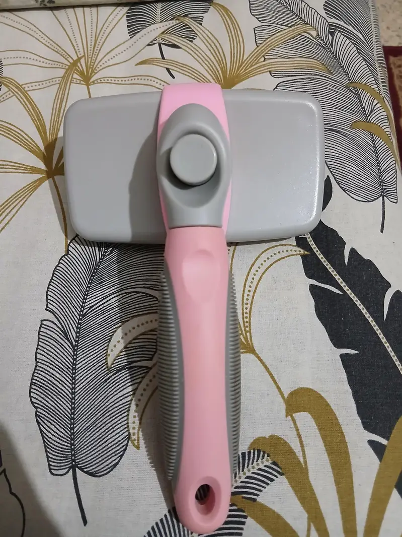 Grooming button brush — photo 2