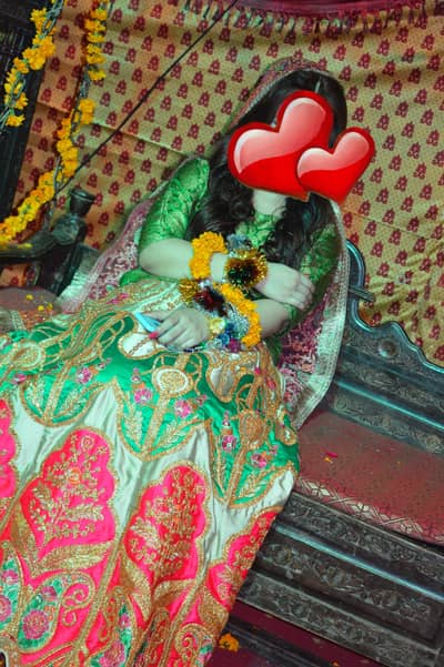 Mehndi lehnga