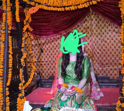 Mehndi lehnga