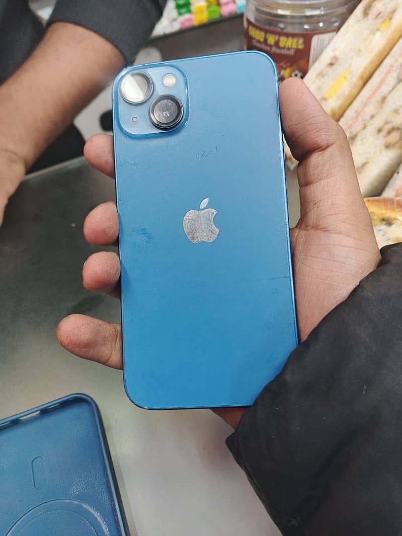 Apple iPhone 13 3