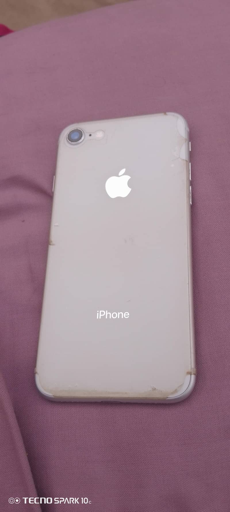 Apple iPhone 8 1