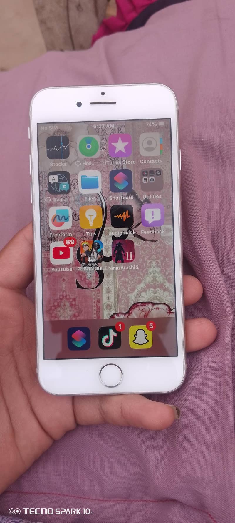 Apple iPhone 8 4