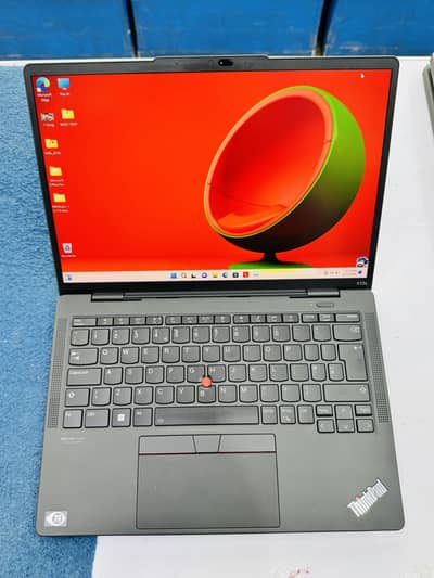 Lenovo X13S  (13th Generation) (Snapdragon 8 Gen 3) Processor 3.0ghz.