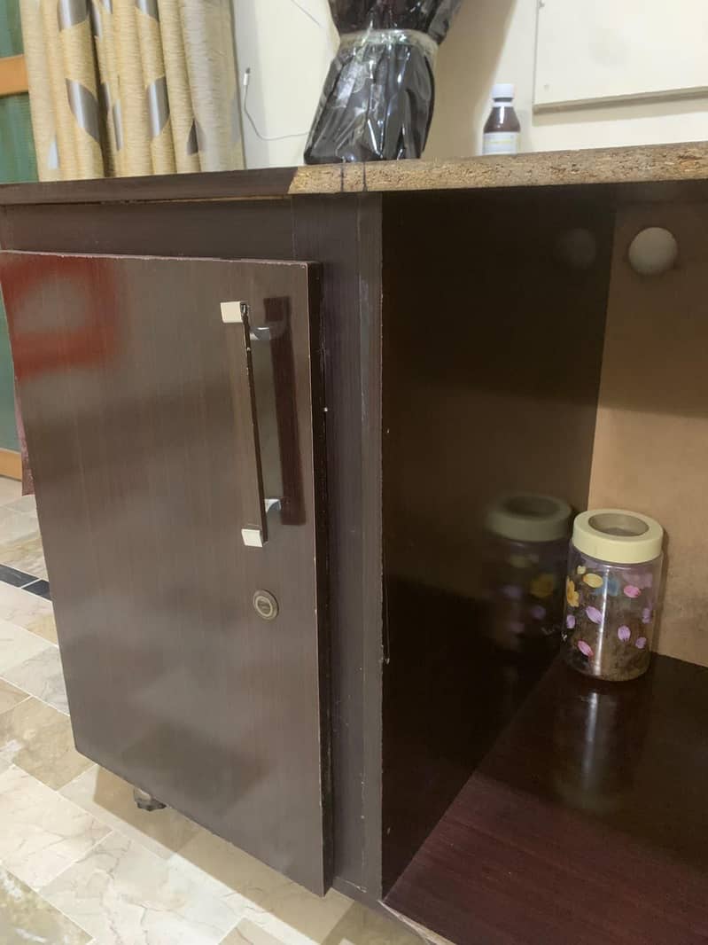 Table for Computer & Ironing 4