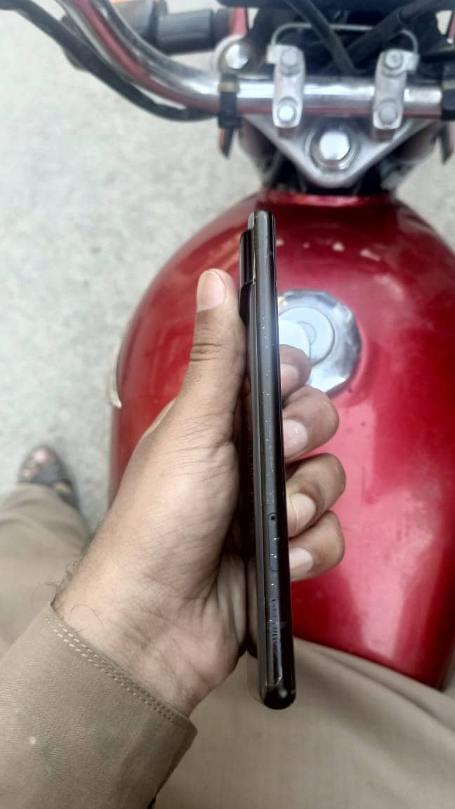 Google Pixel 6 4