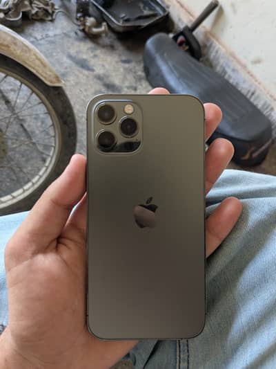 Apple iPhone 12 Pro jv