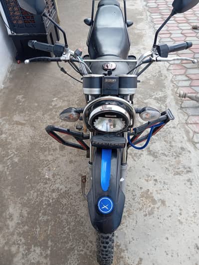 Suzuki GS 150 2023 Model,