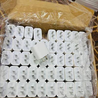 Apple original charger 40w all Pakistan deliver haWhatsApp 03707483657