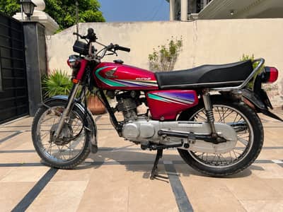 Honda CG 125 Euro II 2013 for sale.