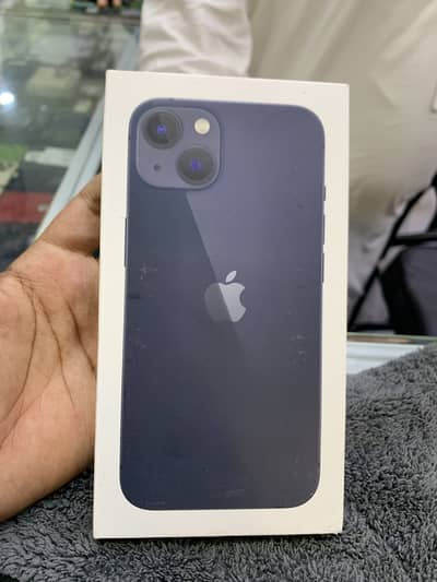 Apple iPhone 13