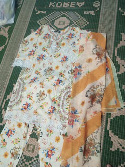 brand new pure lawn 3 piece suit sale 4000
