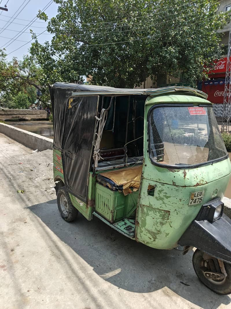 auto rickshaw 1