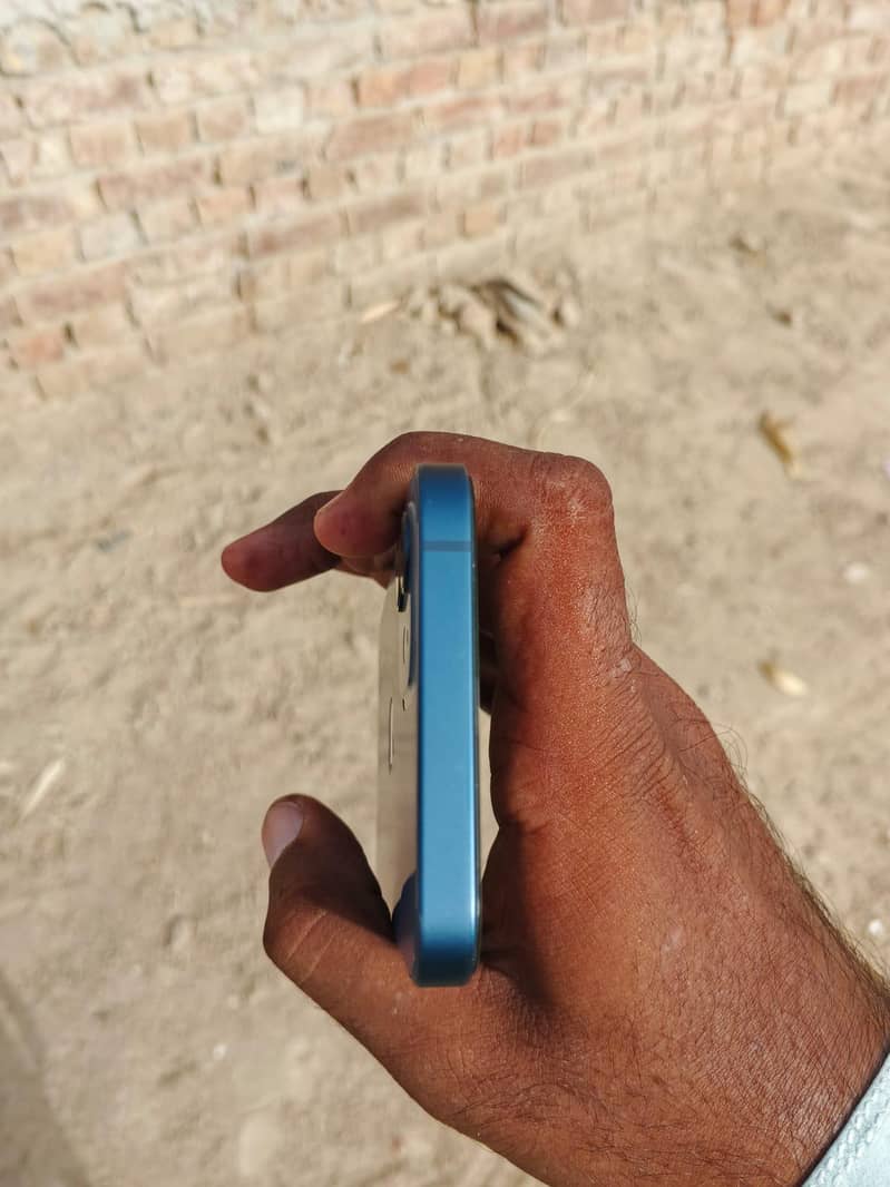 iPhone 12 2