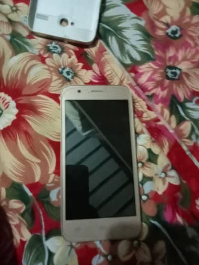 QMobile E1
