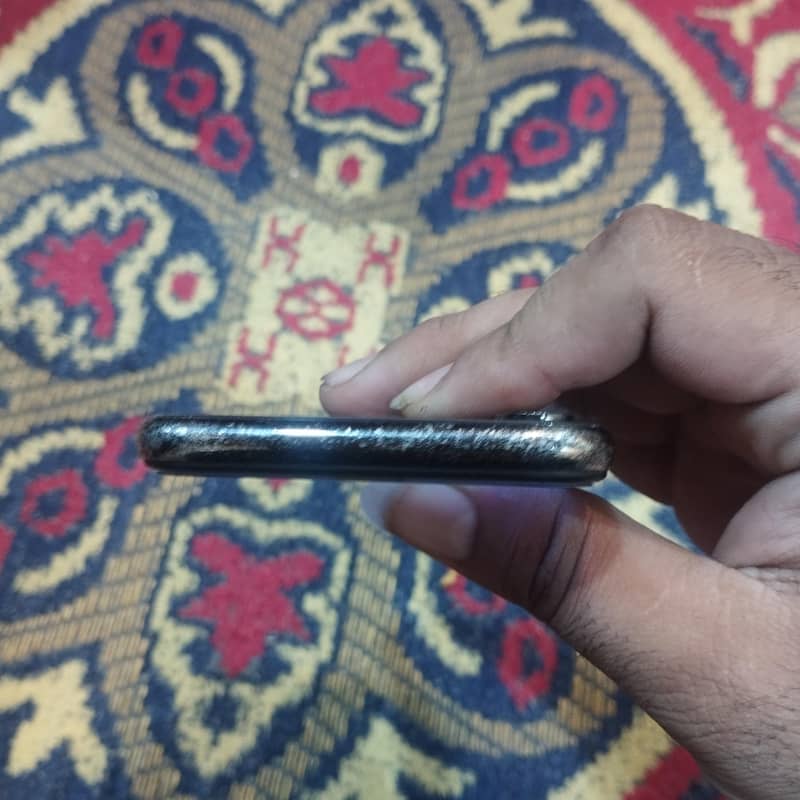 Apple iPhone X 5